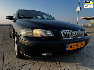 Volvo V70 2.4 Comfort Line AUT CRUISE CLIMA TREKHAAK NAP