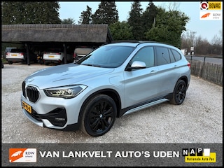 BMW X1 XDrive25e High Executive Schuifdak, Leder, Apple Carplay