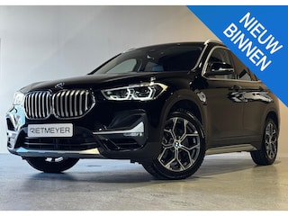 BMW X1 sDrive20i High Executive |Head-Up |Trekhaak |Sfeer |Dealer onderhouden