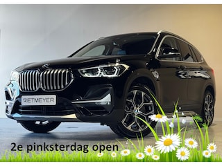 BMW X1 sDrive20i High Executive |Head-Up |Trekhaak |Sfeer |Dealer onderhouden