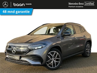 Mercedes-Benz EQA 250 AMG Line 67 kWh l Night Pakket l Panoramadak l Carplay l Trekhaak | Speigelpakket | Stoelverwarming voor