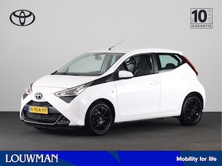 Toyota Aygo 1.0 VVT-i x-play | Navigatie | Airco | Parkeercamera | Apple Carplay / Android Auto |