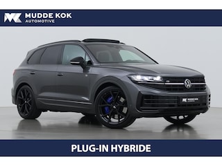 Volkswagen Touareg 3.0 TSi eHybrid 4MOTION R Edition | NIEUW | Nachtzicht | Massage | Panoramadak | 22 Inch | Luchtvering | Trekhaak