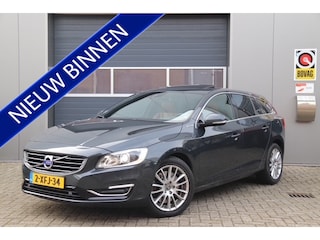 Volvo V60 2.4 D6 AWD Plug-In Hybrid Summum, Stoelverwarming, Schuifdak, Trekhaak