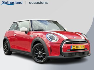 Mini Cooper 1.5 Camden Edition 136pk Automaat | PDC | Navi | Cruise Control | Climate Control | Leer |