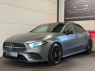 Mercedes-Benz A-klasse 250e AMG Pano, Apple Carplay, ACC, Elek Stoelen, HUD, LED, Achteruitrijcamera, Stoelverwarming, Airco