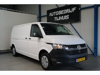 Volkswagen Transporter 2.0 TDI L2H1 28 - N.A.P. Airco, Cruise, Carplay, PDC, Trekhaak.