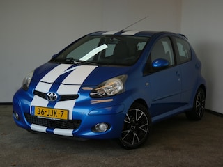 Toyota Aygo 1.0-12V Dynamic Blue NWE APK