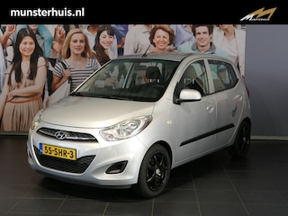 Hyundai i10 1.1 i-Drive Cool - MEENEEMPRIJS! - Lage km-stand! - Afneembare trekhaak - Allseasons - Airco
