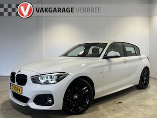 BMW 118i Edition M Sport Shadow High Executive | Navigatie | LM Velgen 18" | Voorstoelen Verwarmd | Lederen Bekleding | Cruise Control | Airco |