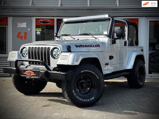 Jeep Wrangler TJ 4.0i Automaat Airco CarPlay LED 4WD *UNIEK*