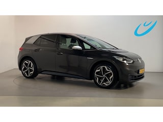 Volkswagen ID.3 First Plus 58 kWh LED Camera Stoelverwarming Navigatie Sfeerverlichting