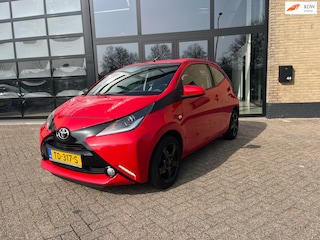 Toyota Aygo 1.0 VVT-i x , Airco, Led, Zuinig