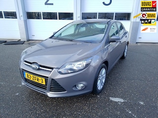 Ford Focus 1.6 TI-VCT Titanium BOVAG - NIEUWE APK - STOELVERWARMING