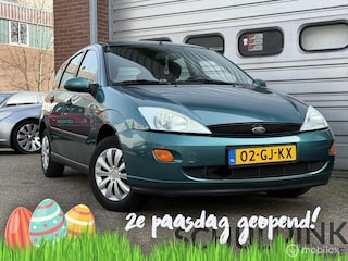 Ford Focus 1.6-16V Ambiente AUTOMAAT|TREKHAAK|ELEKTRISCHE RAMEN