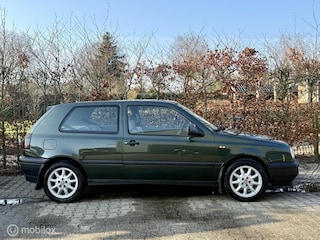Volkswagen Golf 2.8 VR6 3drs 1e Eigenaar Orig. Ned. Dealer onder.