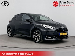 Toyota Yaris 1.5 Hybrid 115 Dynamic | Dodehoek detectie | Parkeersensoren voor/achter | Stoel-/stuurverwarming | Apple Carplay / Android Auto