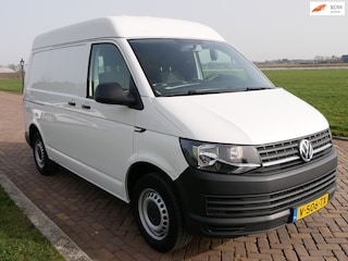 Volkswagen Transporter 2.0 TDI L1H2 75kW AC ** 9499 EX BTW **