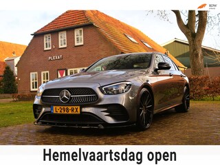Mercedes-Benz E-klasse 200 Business Solution AMG Aut. | 63-AMG Uitgevoerd | 20 Inch Vossen | Full Led | Facelift | Widescreen |