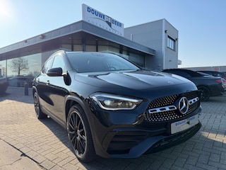 Mercedes-Benz GLA 250 e AMG Line Pano-Dak | HUD | Keyless | Stoelverw. |