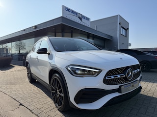 Mercedes-Benz GLA 250 e AMG Line Pano-Dak | Stoelverw. | Keyless | Night