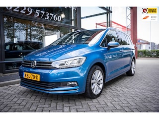 Volkswagen Touran 1.4 TSI Highline | Automaat | Key-less | Navigatie | Parkeer hulp | LED | App-connect |