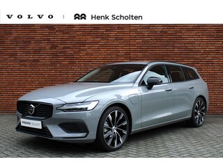Volvo V60 T6 Plug-in hybrid AWD Core | Keyless Drive  | Electrisch Bedienbare Achterklep | 20-inch Lichtmetalen Velgen | Premium audio by Harman Kardon | Leren bekleding | Rondom zicht camera | Alarmklasse 3