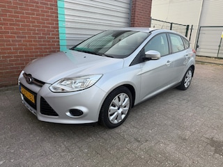 Ford Focus 1.6 TDCI ECOnetic Lease Trend NAV.+ Airco Bj:2013 NAP!