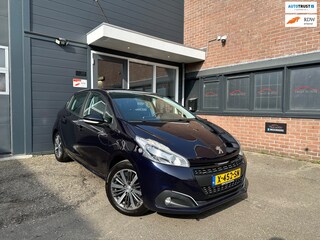 Peugeot 208 1.2 PureTech Allure|Pano|Pdc|Camera|Stoelv.warming