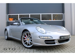 Porsche 911 Cabrio 3.8 Carrera 4S Bose | Complete Historie | Sportstoelen | Lederen interieur | Sport Chrono