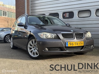 BMW 3-serie Touring 318i Business Line TREKHAAK|CRUISE CONTROLE