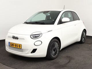 Fiat 500 Passion 42 kWh | Keyless • Camera • CarPlay • Navigatie