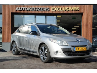 Renault Mégane Estate 1.4 TCe Bose Bose Pano Parkeersensoren voor+achter Mistlampen Airco Leder/Stof Cruise Control Navi