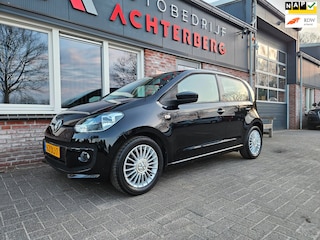 Volkswagen Up 1.0 high up! BlueMotion 5-Deurs! Airco! NAP! Leuke Auto! Navigatie!
