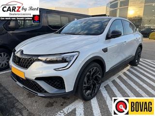 Renault Arkana 1.6 E-TECH FULL HYBRID 145 ESPRIT ALPINE AUT. Sportstoelen | Panoramadak | Stuurverwarming