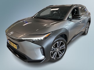Toyota bZ4X Business Plus 71 kWh | Navigatie | Warmtepomp | 360 Camera | Keyless | PDC V+A |