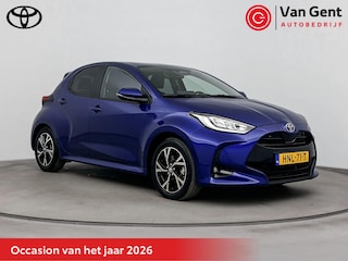 Toyota Yaris 1.5 Hybrid 115 Dynamic | Dodehoek detectie | Parkeersensoren voor/achter | Stoel-/stuurverwarming | Apple Carplay / Android Auto