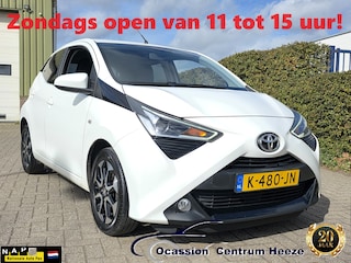 Toyota Aygo 1.0 VVT-i x-Joy AUT! 1e Eig! Camera! Carpay! 29-12-2020! VERWACHT!
