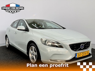 Volvo V40 1.6 T3 Kinetic Betaalbaar instappen in Volvo-kwaliteit!