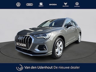 Audi Q3 35 TFSI 150Pk S Edition / Trekhaak / Stoelverwarming / PDC V+A