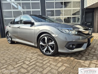 Honda Civic 1.5 i-VTEC Elegance 69000KM NAP!