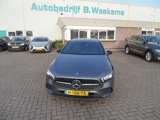 Mercedes-Benz A-klasse 180 Business Solution AMG
