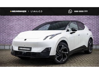 Lynk & Co 02 More 66 kWh Panoramadak | 360 camera | Harman Kardon audio | Stoelverwarming | LED koplampen | Elektrische stoelverstelling |
