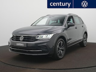 Volkswagen Tiguan 1.4 eHybrid Life Automaat - Navigatie - Camera - LED - Park Assist - ACC