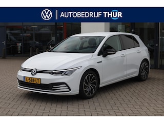Volkswagen Golf 1.0 TSI Style NL auto Ergo stoelen privacy glas 17" LMV Ventura navigatie pdc voor en achter ACC elektrische bestuurdersstoel met geheugen