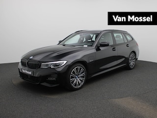 BMW 3-serie Touring 330e M Sport Edition | PANORAMADAK | LEDER | PARKEERSENSOREN | APPLE CARPLAY | ANDROID AUTO | STOELVERWARMING | DIGITAL COCKPIT | MEMORY | CRUISE CONTROL | DAB RADIO | SFEERVERLICHTING | DRIVING MODES | ELEKTRISCHE ACHTERKLEP |