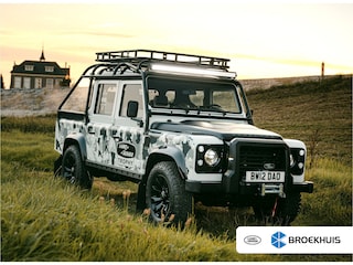 Land Rover Defender 110 Crew Cab TROPHY 2 Works V8 | 1 of 4 LHD Defender Trophy 2 Crew Cab | WARN |