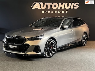 BMW 5-serie Touring 520i High Executive Edition M Stuurverwarming/Bower&Wilkins/21"/Glazendak/Trekhaak/ 360Camera/M Gordels/