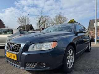 Volvo V70 2.0 Momentum 146pk,Clima,Cruise,Leder,Navi,Trekhaak,Nap