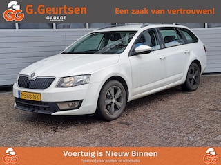 Skoda Octavia Combi 1.4 TSI Greentech Ambition Cruise control, Stoelverwarming, DAB,